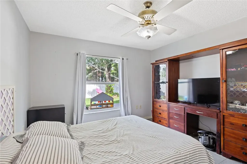 1623 Gray Bark Drive Oldsmar FL 34677