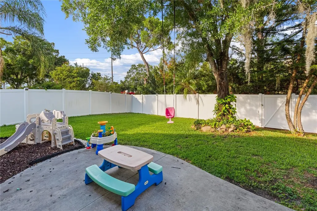 1623 Gray Bark Drive Oldsmar FL 34677