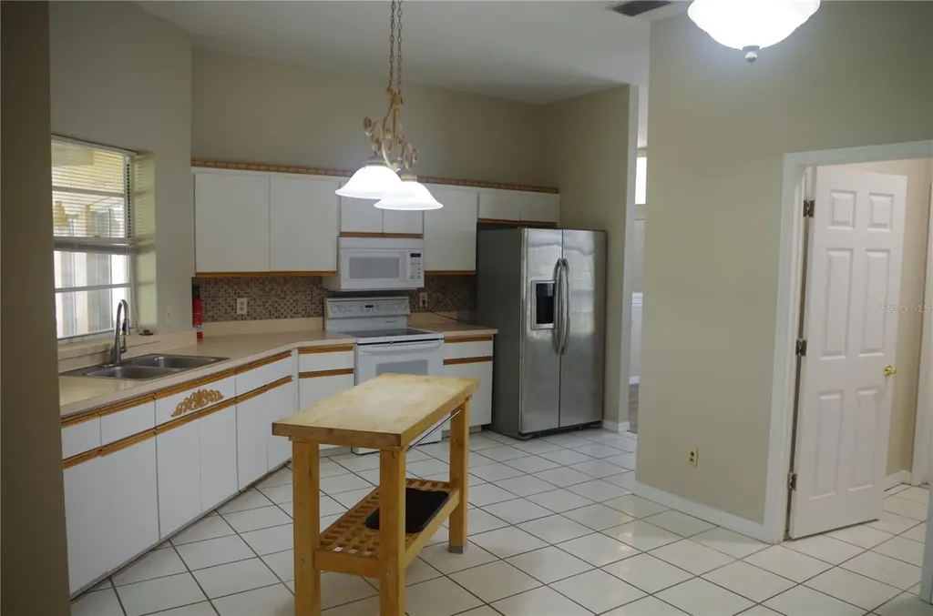 4207 Elba Place Valrico FL 33596