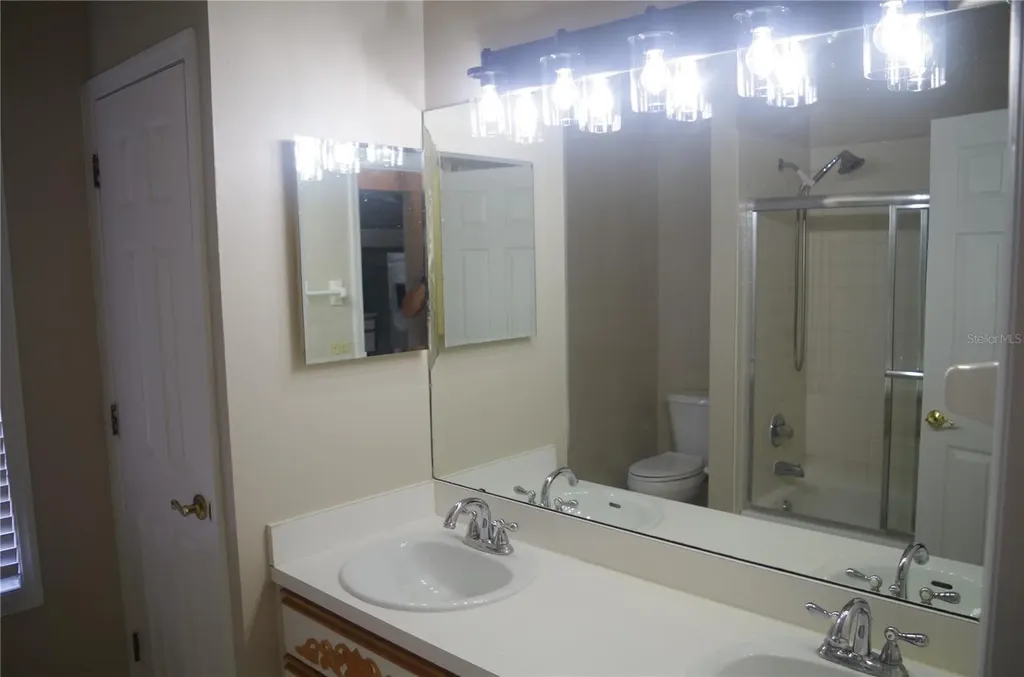 4207 Elba Place Valrico FL 33596