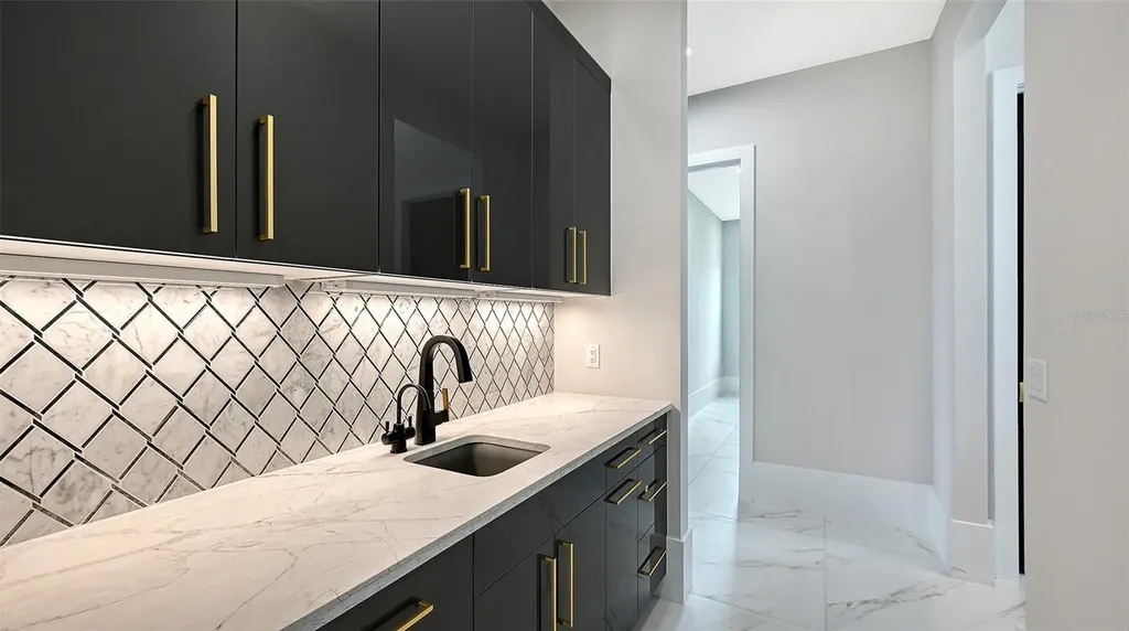 1046 Blue Shell Loop Sarasota FL 34240