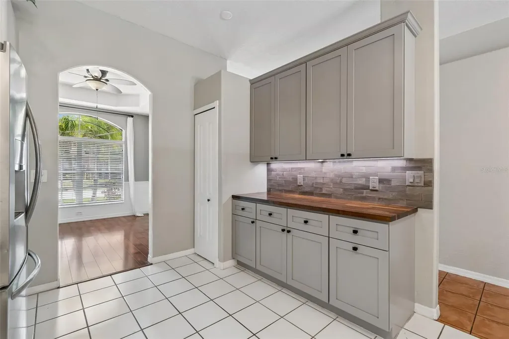 8604 Brookway Circle Tampa FL 33635