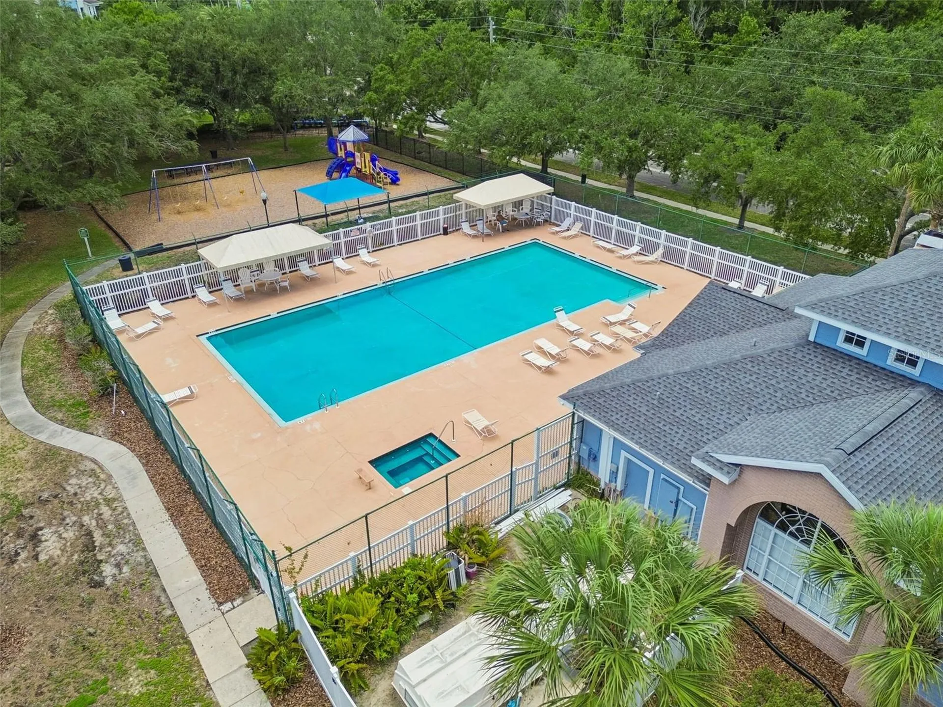 8604 Brookway Circle Tampa FL 33635