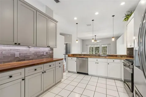 8604 Brookway Circle Tampa FL 33635