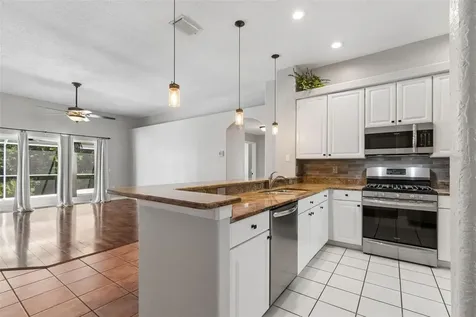 8604 Brookway Circle Tampa FL 33635