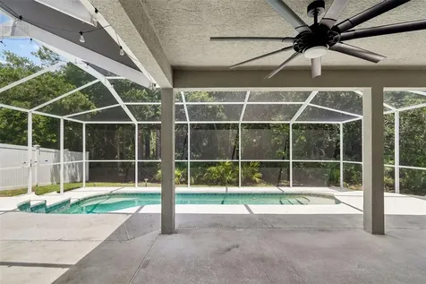 8604 Brookway Circle Tampa FL 33635