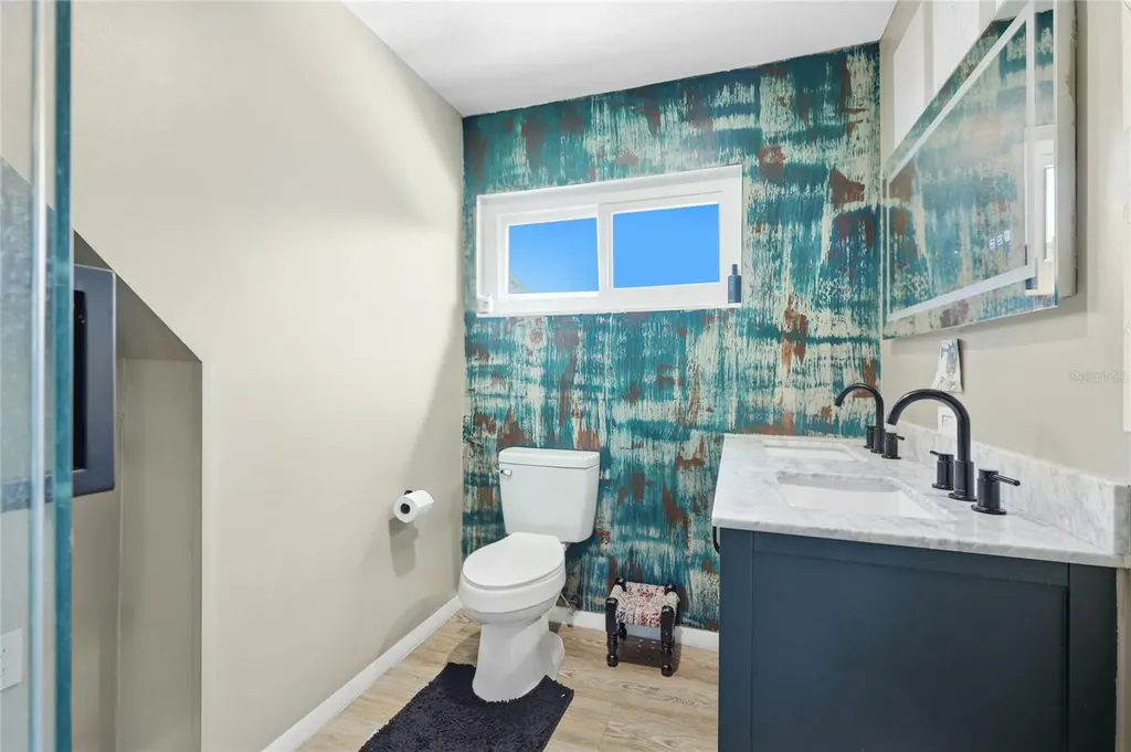 405 Bay Point Avenue Nokomis FL 34275