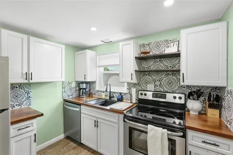 405 Bay Point Avenue Nokomis FL 34275