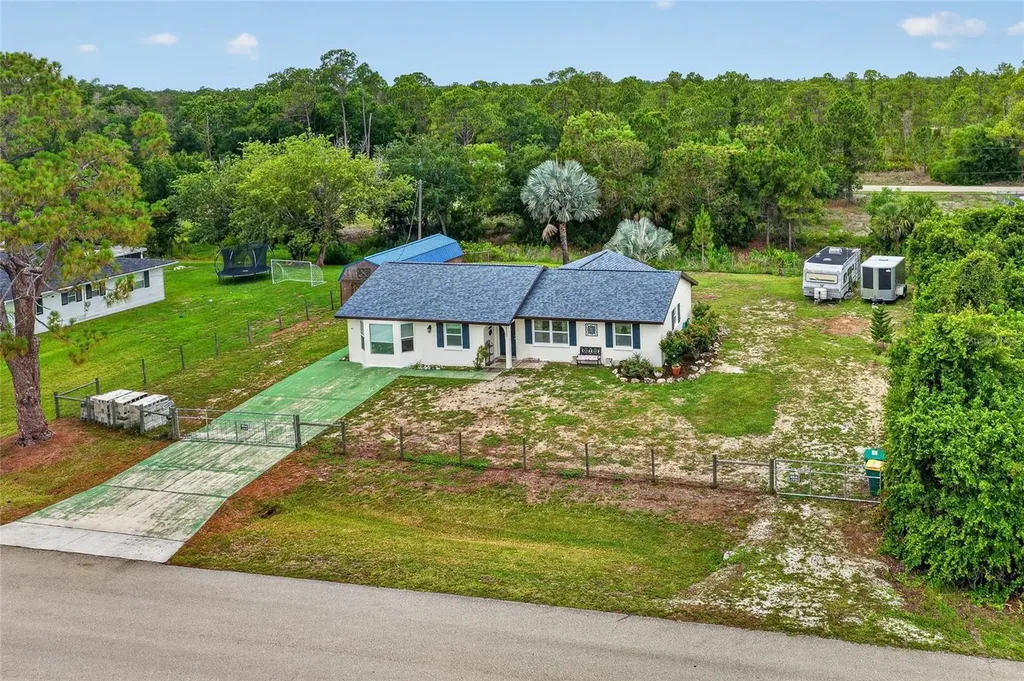 27484 S Twin Lakes Drive Punta Gorda FL 33955