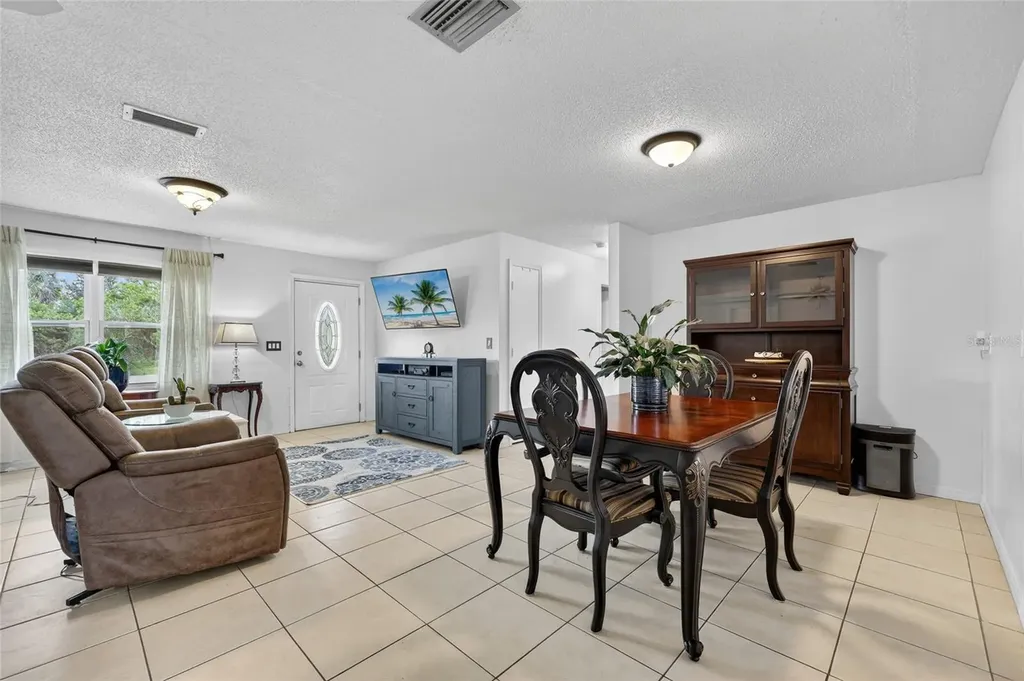 27484 S Twin Lakes Drive Punta Gorda FL 33955