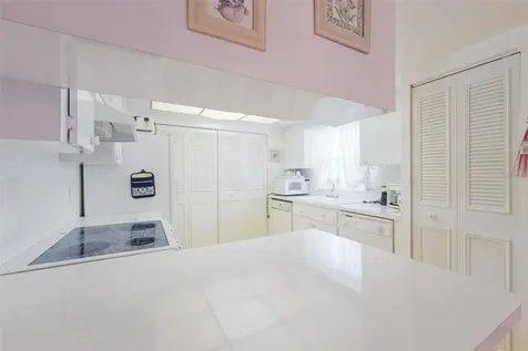 1250 S Pinellas Avenue Tarpon Springs FL 34689