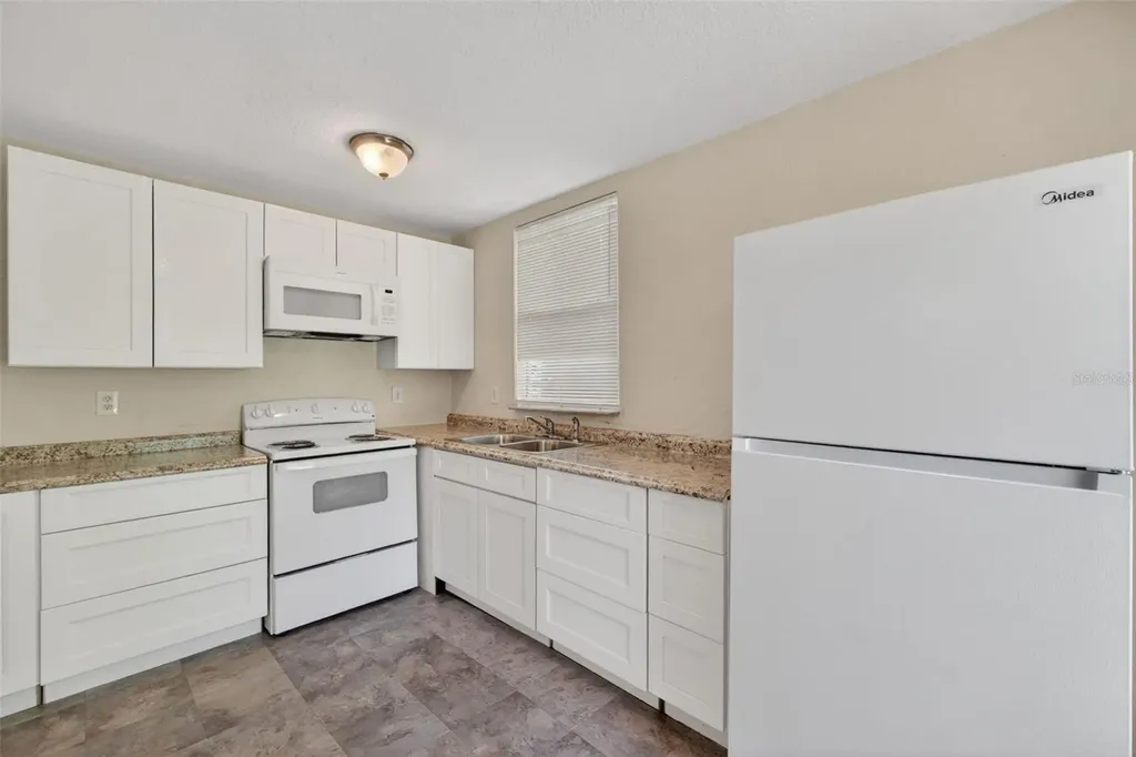 4793 Pleasant Avenue Palm Harbor FL 34683