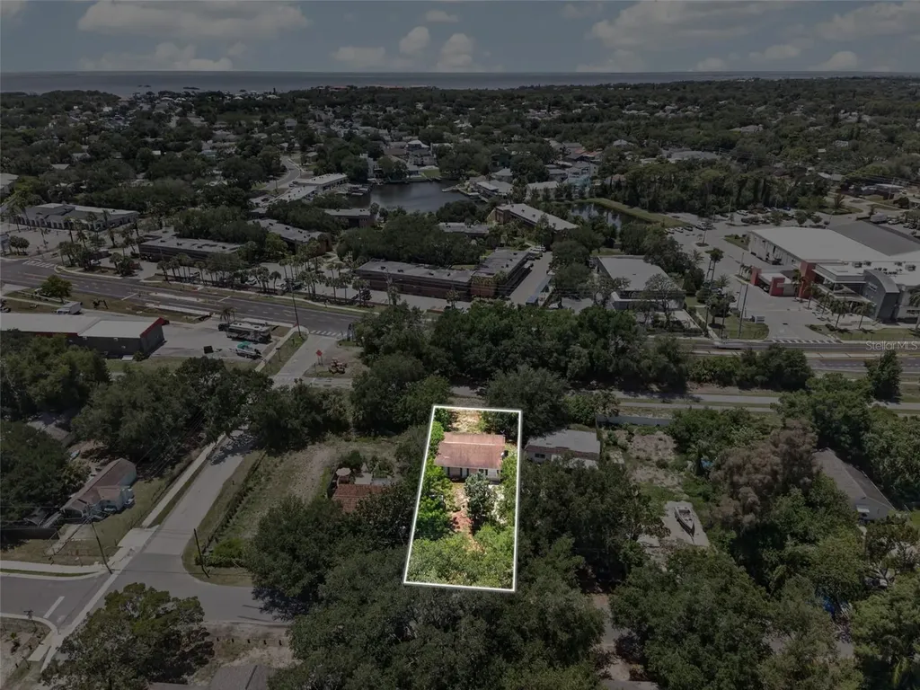 4793 Pleasant Avenue Palm Harbor FL 34683
