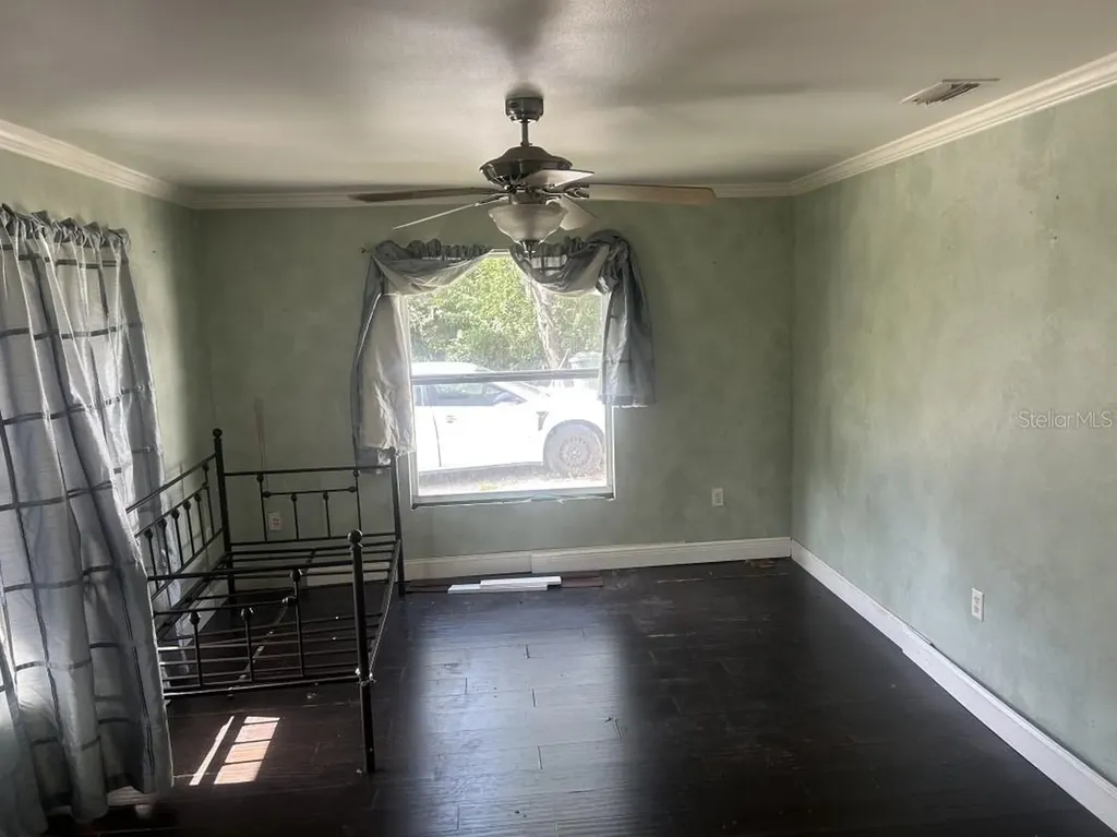 5610 Middle Avenue Sarasota FL 34243