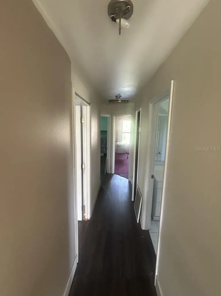 5610 Middle Avenue Sarasota FL 34243