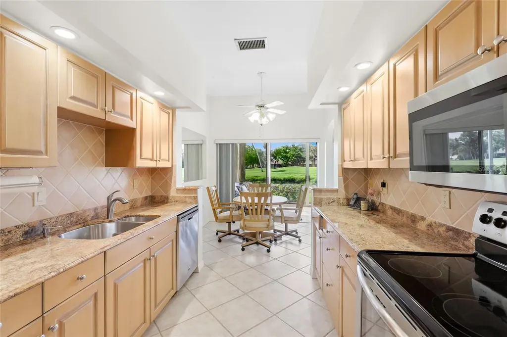 5590 Golf Pointe Drive Sarasota FL 34243