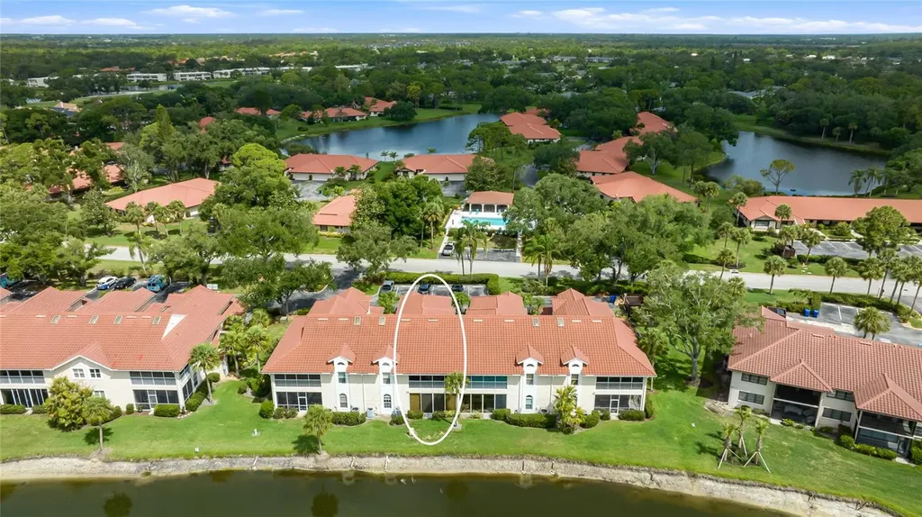 5590 Golf Pointe Drive Sarasota FL 34243