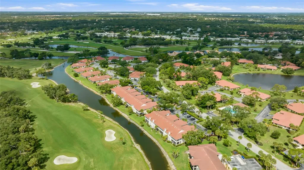 5590 Golf Pointe Drive Sarasota FL 34243