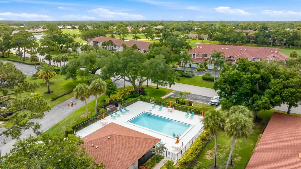 5590 Golf Pointe Drive Sarasota FL 34243