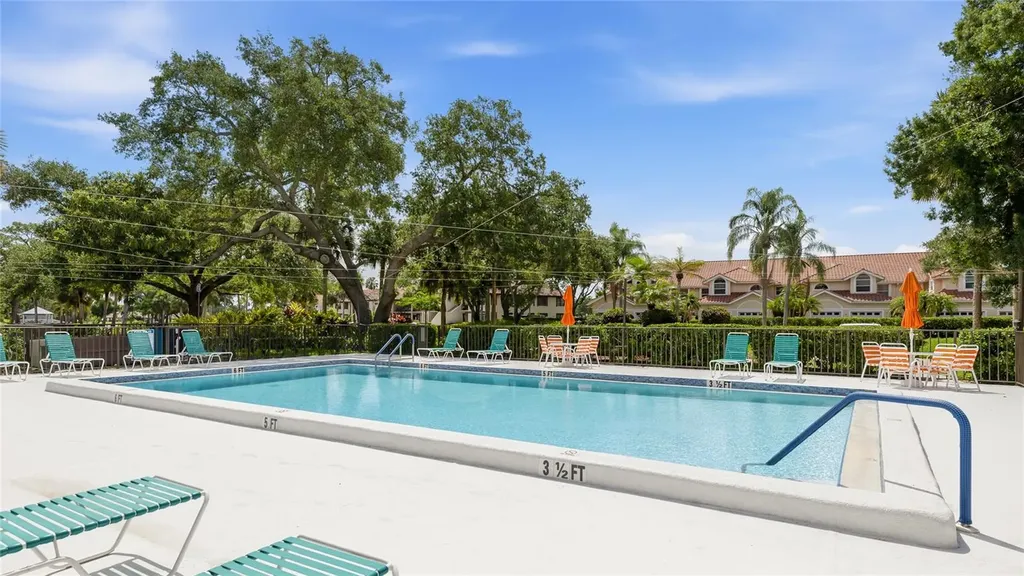 5590 Golf Pointe Drive Sarasota FL 34243
