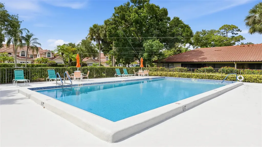 5590 Golf Pointe Drive Sarasota FL 34243