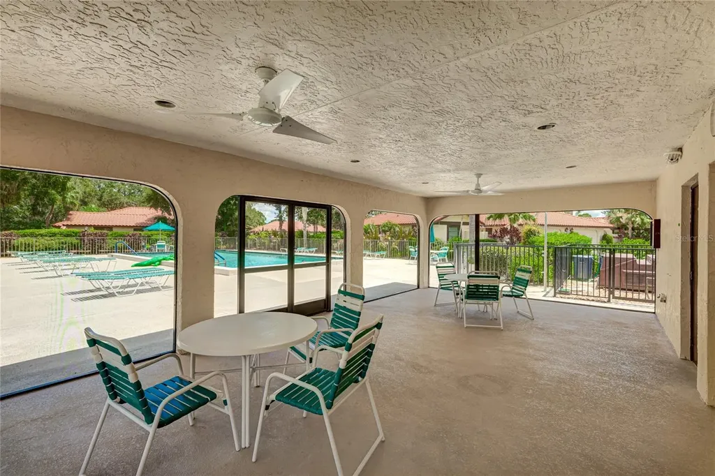5590 Golf Pointe Drive Sarasota FL 34243