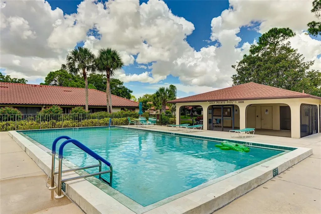5590 Golf Pointe Drive Sarasota FL 34243
