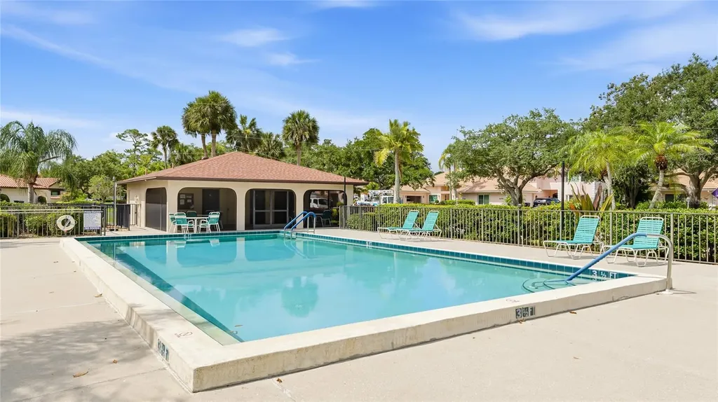 5590 Golf Pointe Drive Sarasota FL 34243