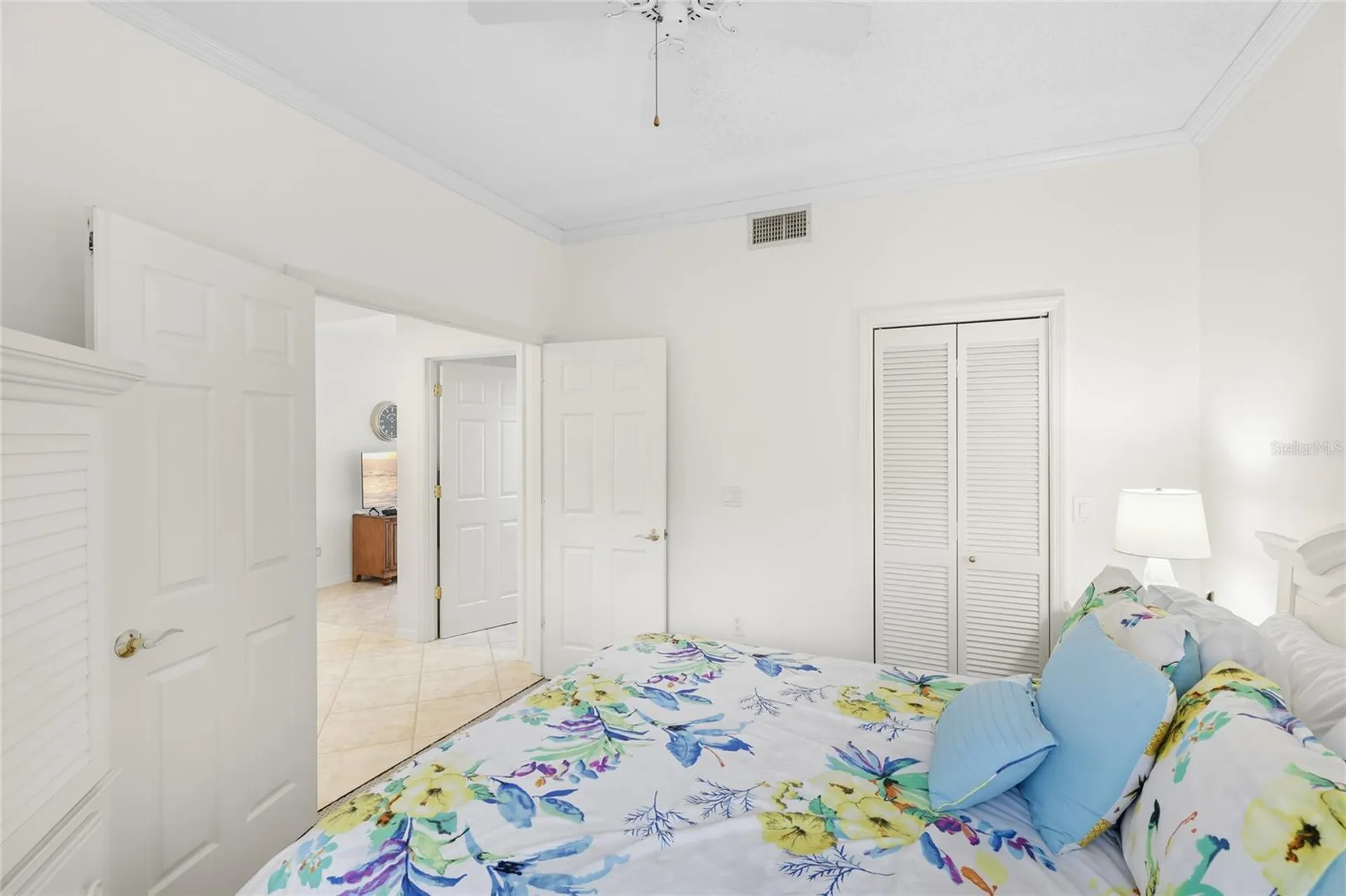 5590 Golf Pointe Drive Sarasota FL 34243