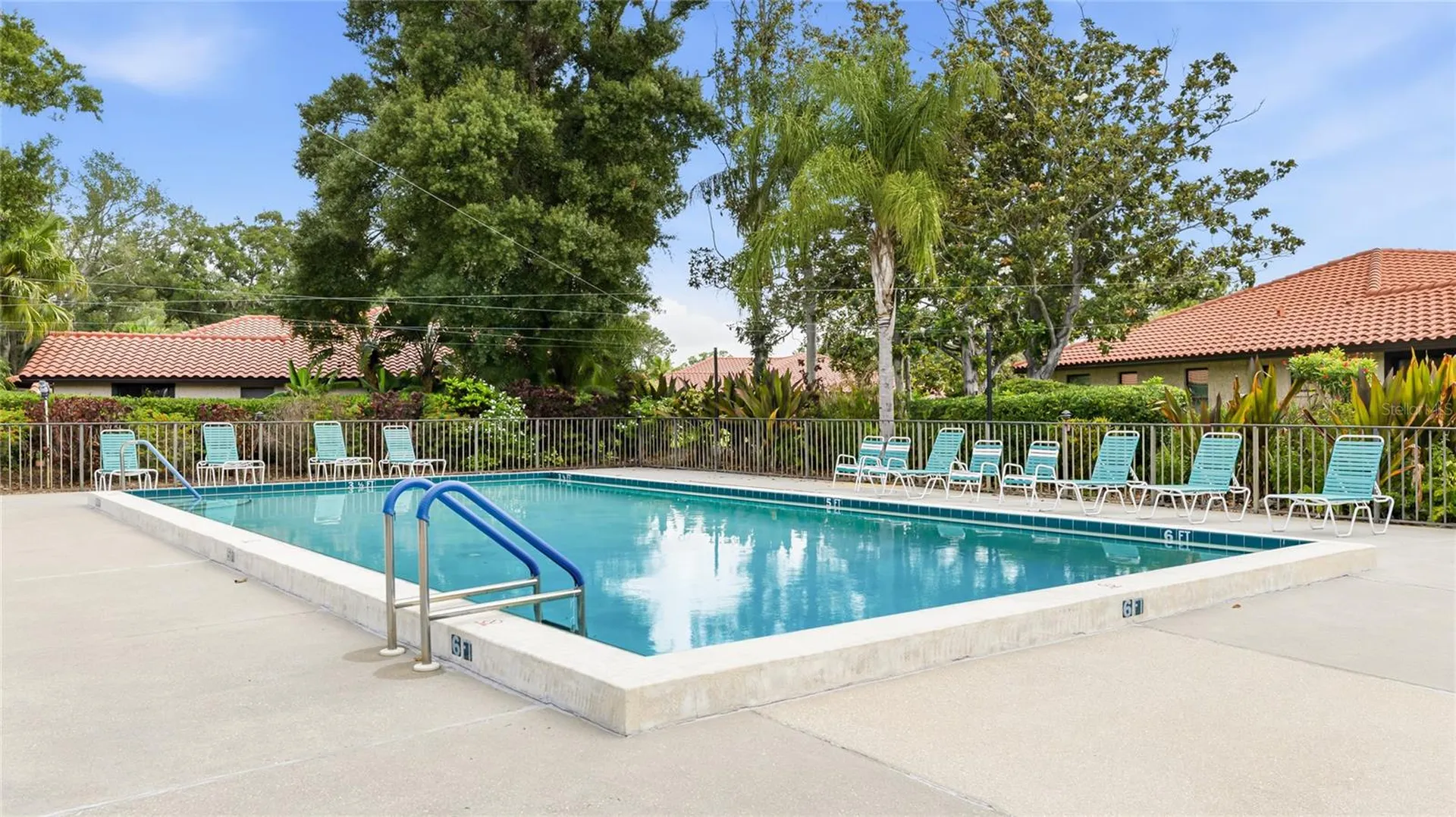 5590 Golf Pointe Drive Sarasota FL 34243