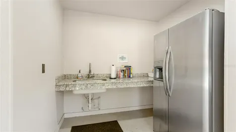 5590 Golf Pointe Drive Sarasota FL 34243