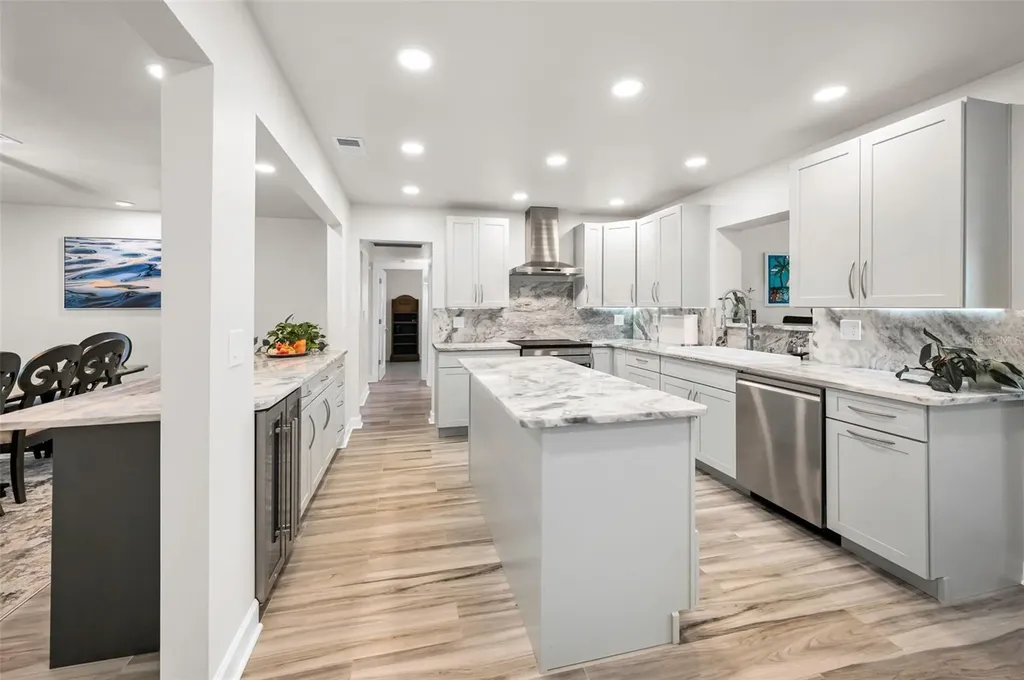 1620 Sea Breeze Drive Tarpon Springs FL 34689