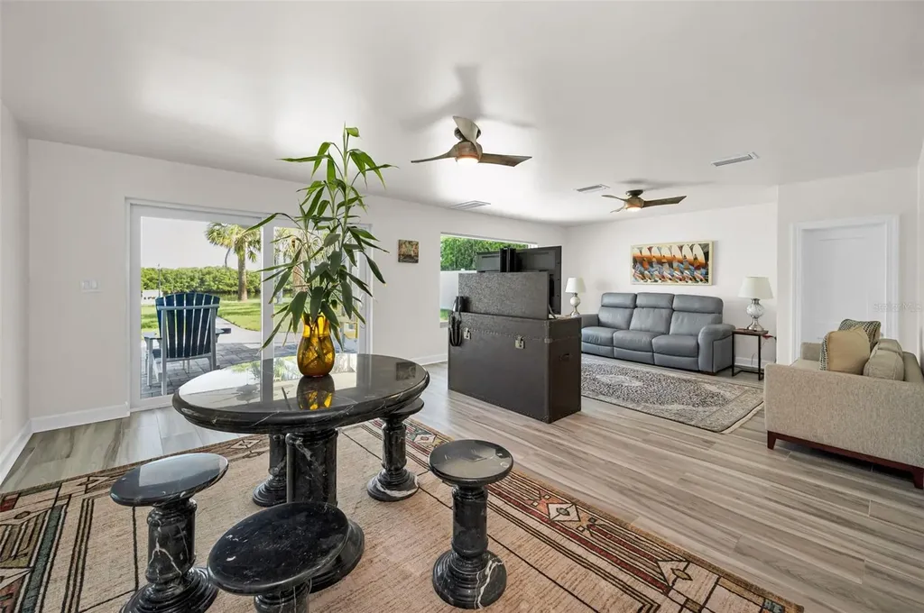 1620 Sea Breeze Drive Tarpon Springs FL 34689