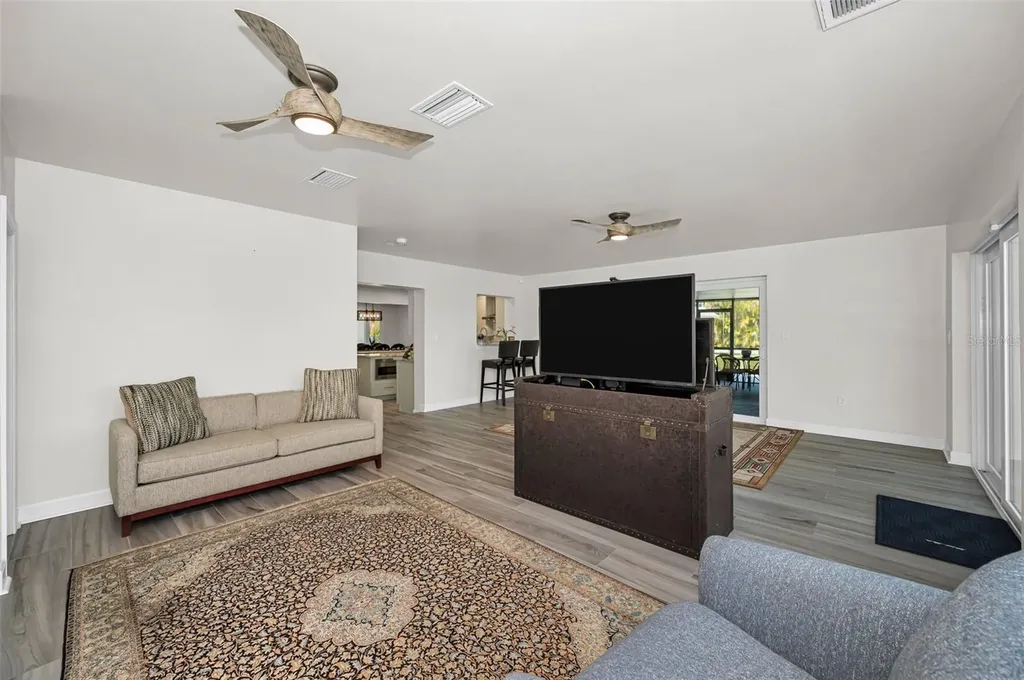 1620 Sea Breeze Drive Tarpon Springs FL 34689