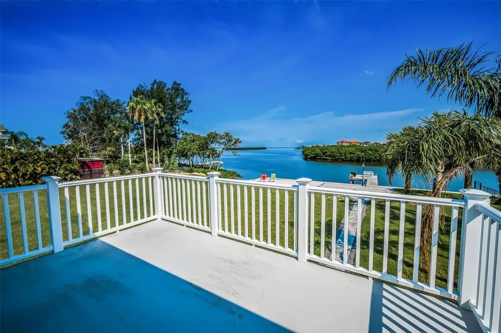 1620 Sea Breeze Drive Tarpon Springs FL 34689
