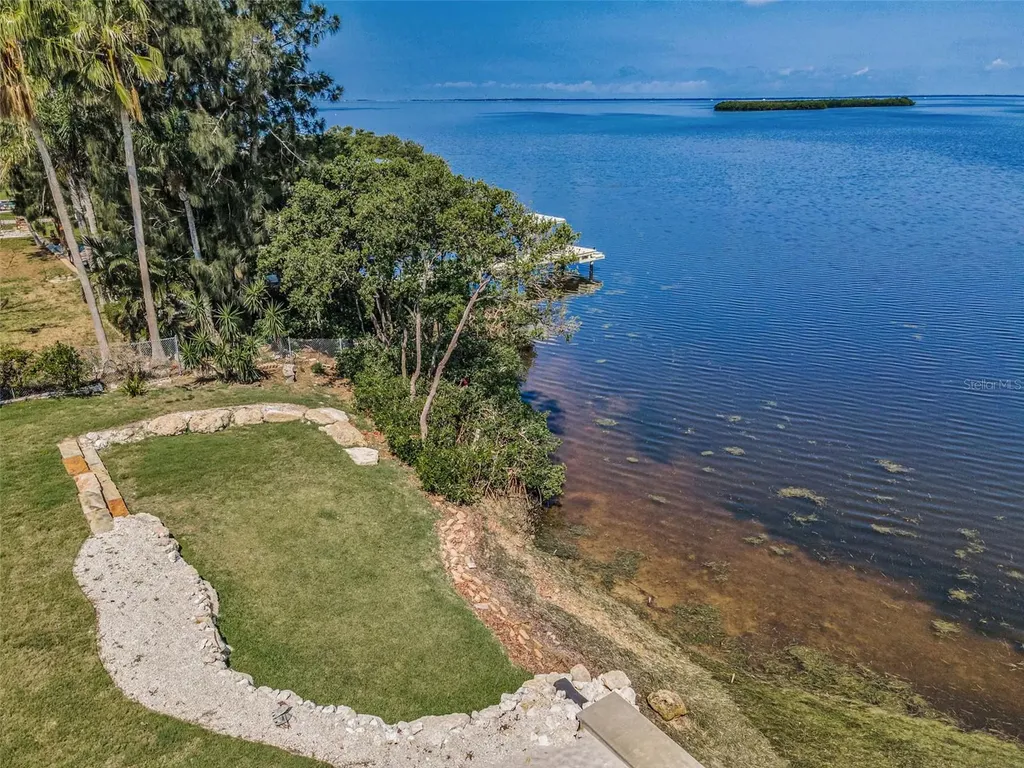 1620 Sea Breeze Drive Tarpon Springs FL 34689