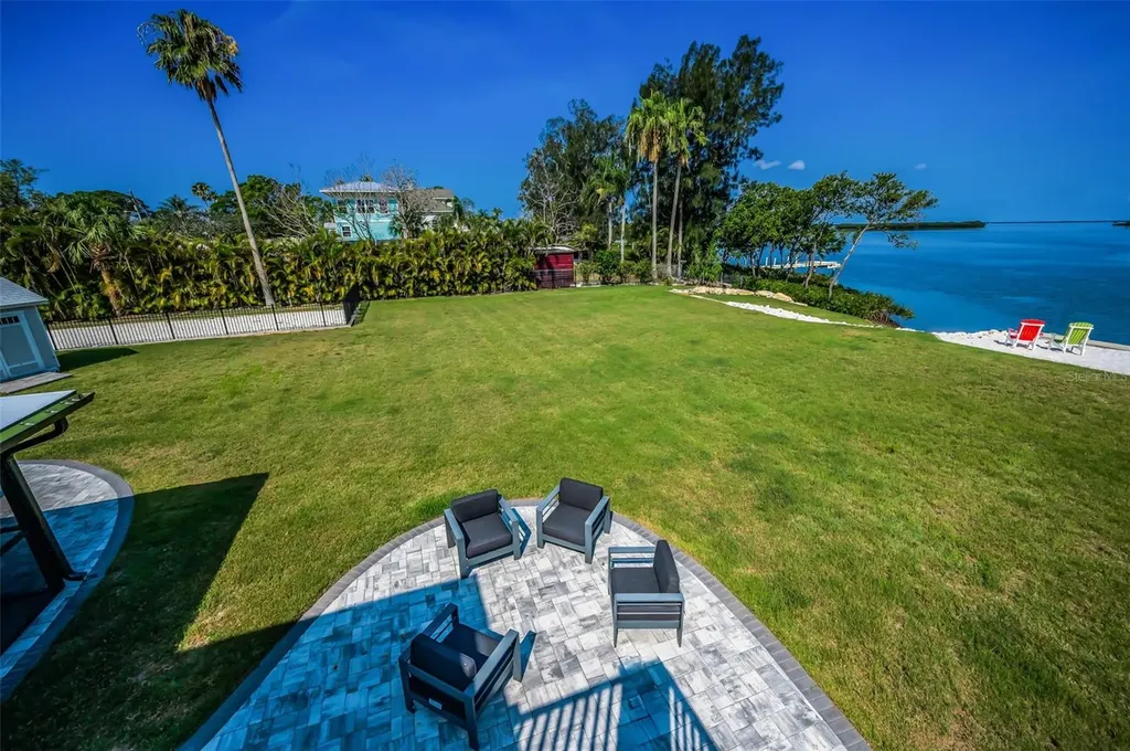 1620 Sea Breeze Drive Tarpon Springs FL 34689