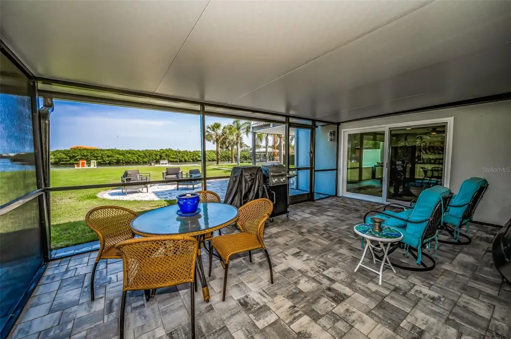1620 Sea Breeze Drive Tarpon Springs FL 34689