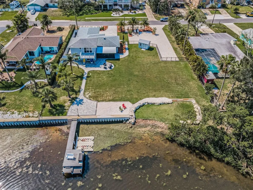 1620 Sea Breeze Drive Tarpon Springs FL 34689