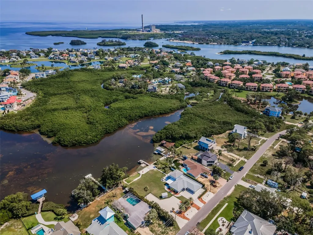 1620 Sea Breeze Drive Tarpon Springs FL 34689