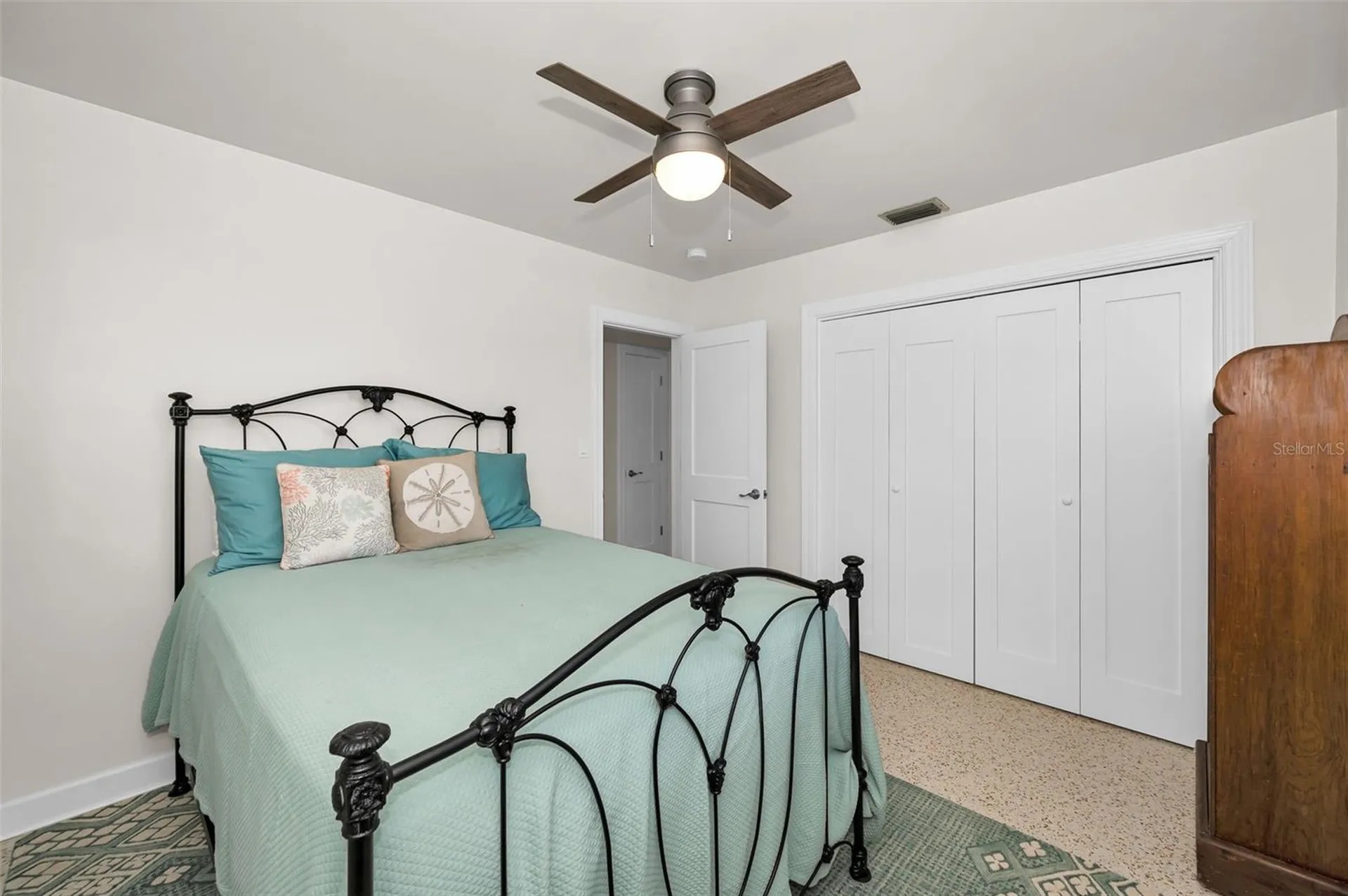 1620 Sea Breeze Drive Tarpon Springs FL 34689