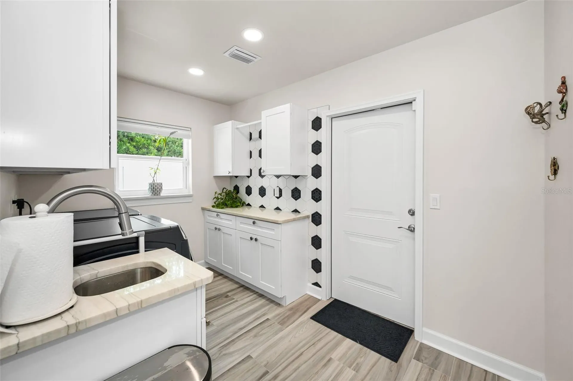 1620 Sea Breeze Drive Tarpon Springs FL 34689