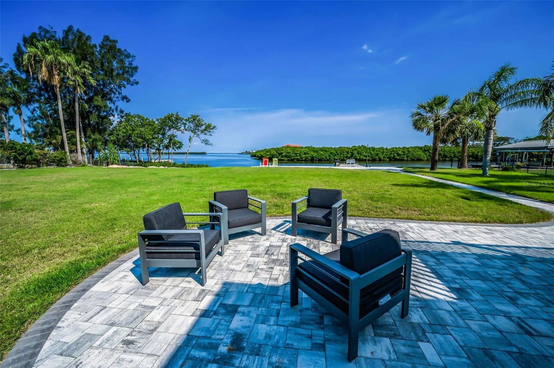 1620 Sea Breeze Drive Tarpon Springs FL 34689
