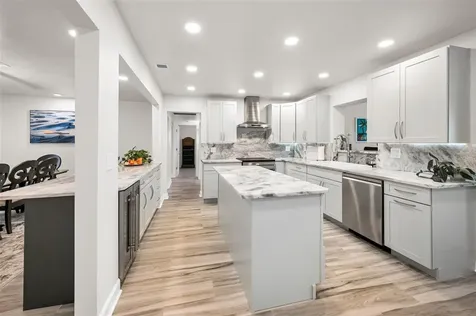 1620 Sea Breeze Drive Tarpon Springs FL 34689
