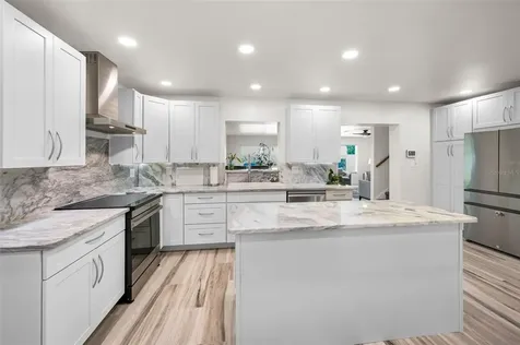 1620 Sea Breeze Drive Tarpon Springs FL 34689