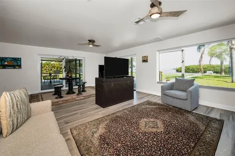 1620 Sea Breeze Drive Tarpon Springs FL 34689