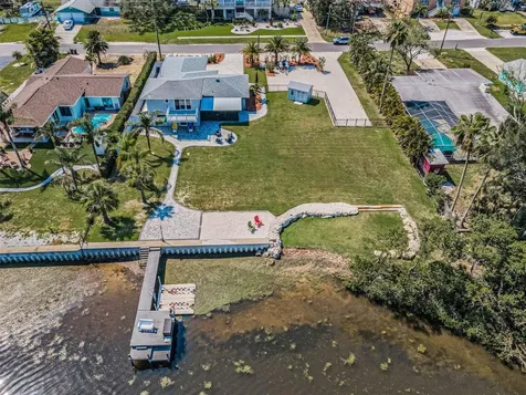 1620 Sea Breeze Drive Tarpon Springs FL 34689