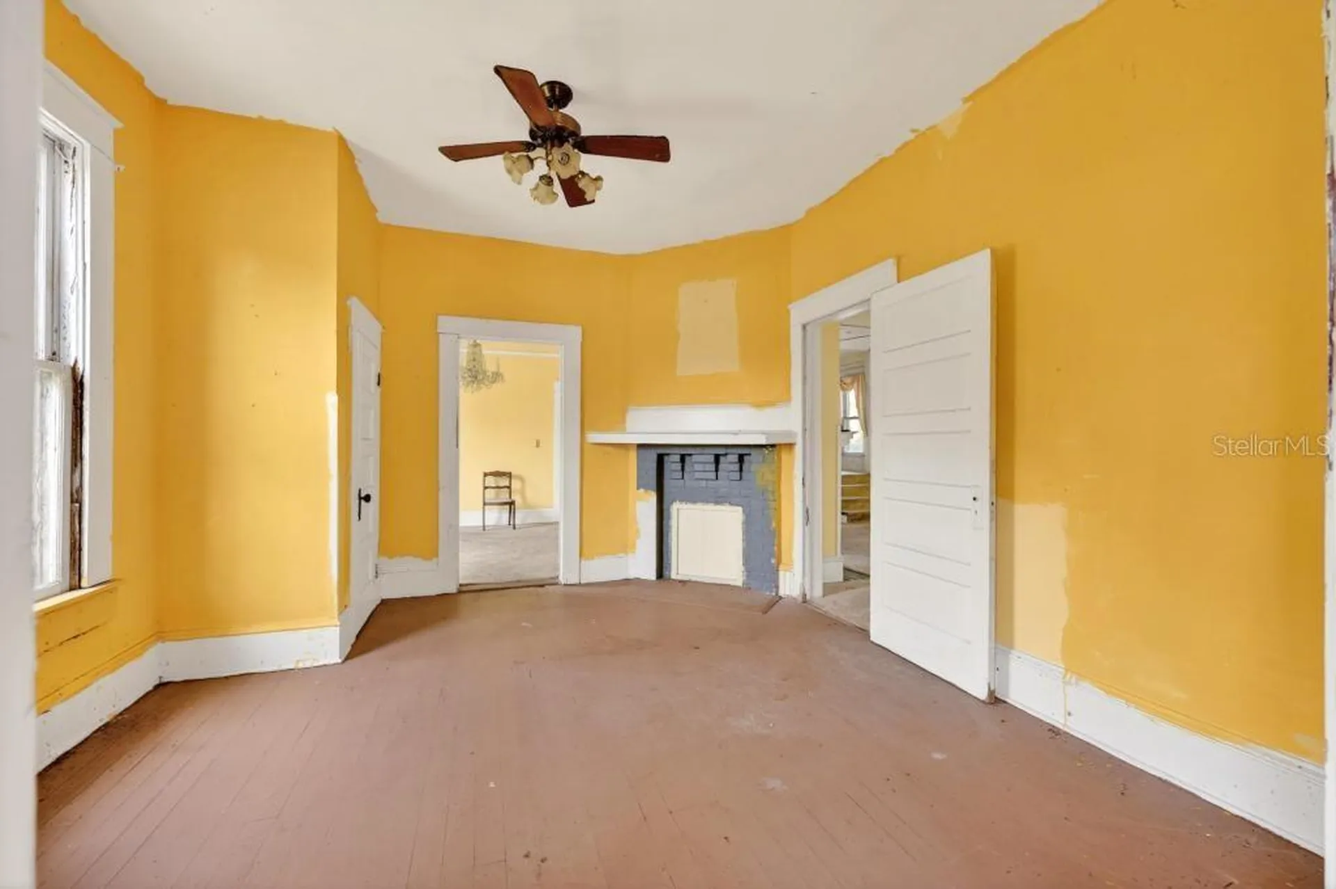 102 S Trowell Avenue Umatilla FL 32784