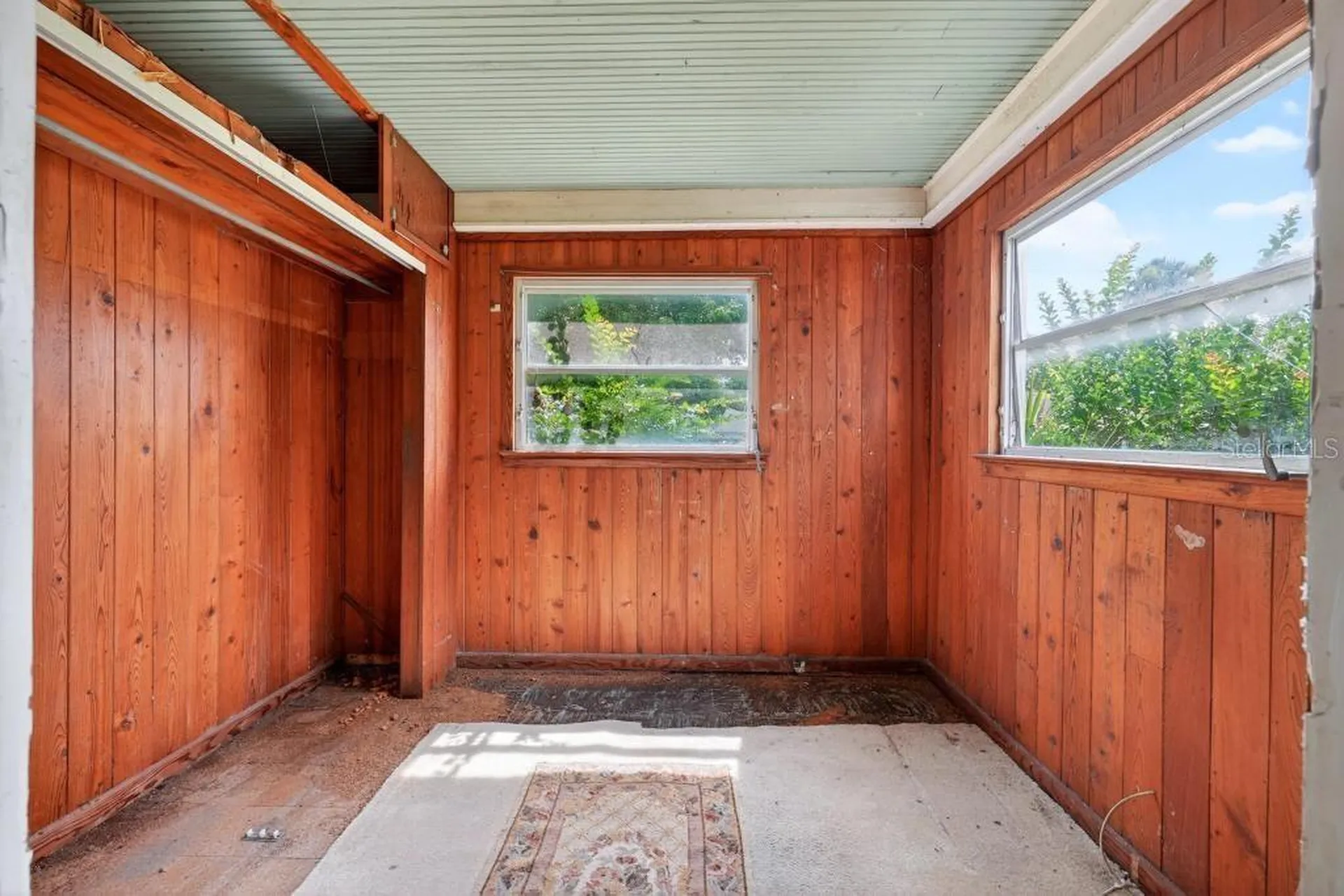 102 S Trowell Avenue Umatilla FL 32784