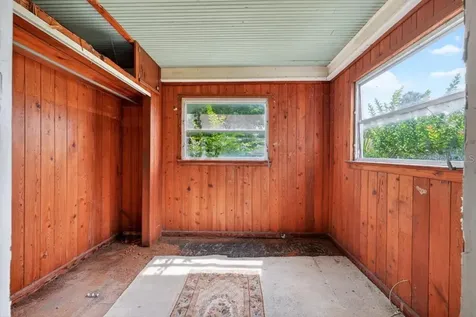 102 S Trowell Avenue Umatilla FL 32784